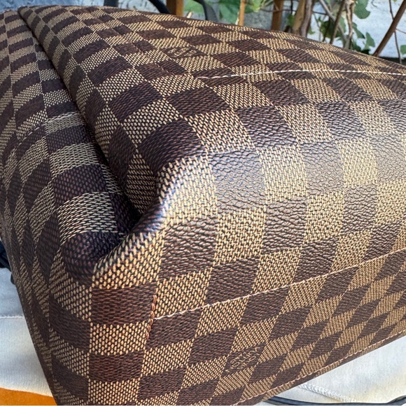 Louis Vuitton Damier Ebene Belmont NM MM Tote - Picture 9 of 16